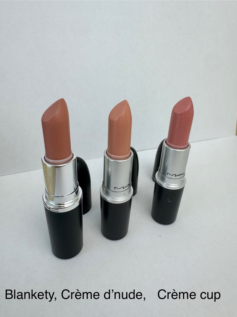 Bundle of 9 Mac lipsticks - Picture 7 of 7